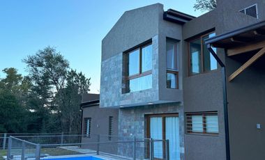 Alquiler temporario en Villa General Belgrano, departamento para 4