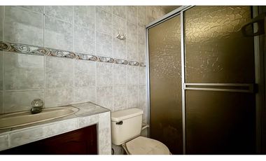 Casa bifamiliar de dos pisos más terraza en venta Barrio Santa Bárbara