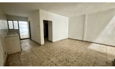 Casa bifamiliar de dos pisos más terraza en venta Barrio Santa Bárbara