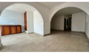 Casa bifamiliar de dos pisos más terraza en venta Barrio Santa Bárbara