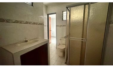 Casa bifamiliar de dos pisos más terraza en venta Barrio Santa Bárbara