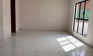 VENDO CASA EN LAGO DE GUADALUPE $4,100,000