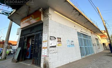 Excelente propiedad local en esquina ubicado frente a la Comisaría!