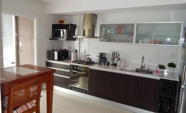 Departamento 4 ambientes con 2 cocheras de 120 m2 totales en Lomas de Zamora Oeste