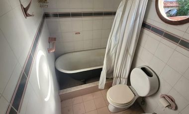 Hermosa casa  Hernandez  872-San Bernardo.