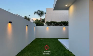 Casa de Lujo en Venta Amueblada en Puerta del Bosque Andares