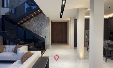 Casa de Lujo en Venta Amueblada en Puerta del Bosque Andares