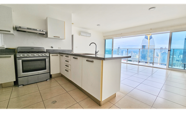 SE ALQUILA APARTAMENTO LINEA BLANCA EN AV. BALBOA