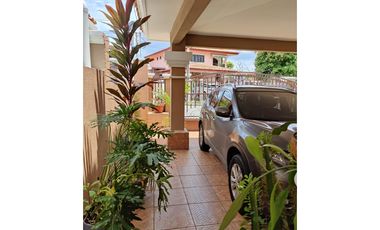 VENTA DE CASA EN VILLAS DEL GOLF cv