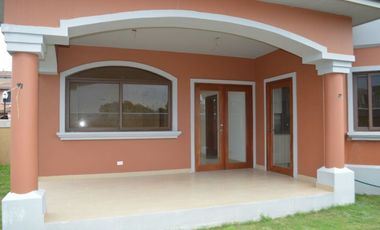 VENTA CASA 4 RECAMARAS COSTA SUR EL DORAL