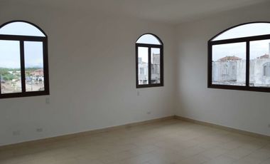 VENTA CASA 4 RECAMARAS COSTA SUR EL DORAL