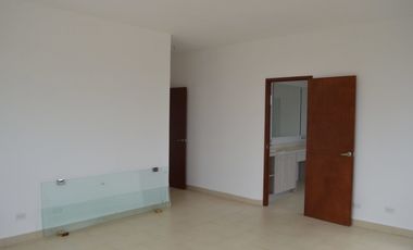 VENTA CASA 4 RECAMARAS COSTA SUR EL DORAL