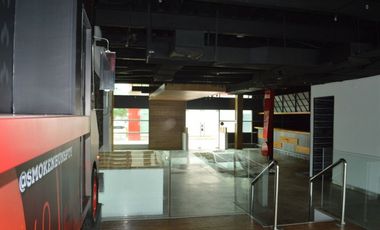 LOCAL COMERCIAL EN ALBROOK MALL PERFECTO PARA RESTAURANTE 235mts