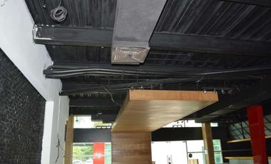 LOCAL COMERCIAL EN ALBROOK MALL PERFECTO PARA RESTAURANTE 235mts