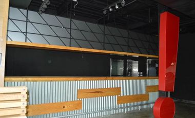 LOCAL COMERCIAL EN ALBROOK MALL PERFECTO PARA RESTAURANTE 235mts