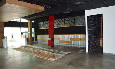 LOCAL COMERCIAL EN ALBROOK MALL PERFECTO PARA RESTAURANTE 235mts