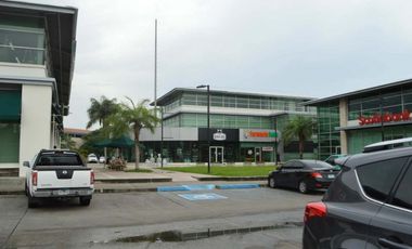 LOCAL COMERCIAL EN ALBROOK MALL 250mts