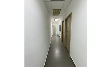 LOCAL COMERCIAL EN ALBROOK MALL 250mts