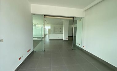 LOCAL COMERCIAL EN ALBROOK MALL 250mts