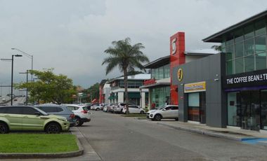 LOCAL COMERCIAL EN ALBROOK MALL 250mts