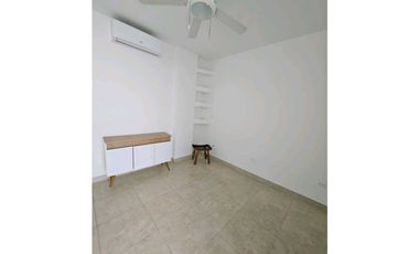 APARTAMENTO EN AVENIDA BALBOA PH H2O 2REC 2B  CON L/B 176M2