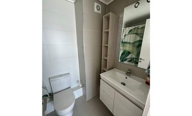 ¡Se vende departamento estilo mariposa amoblado en Costa de Montemar