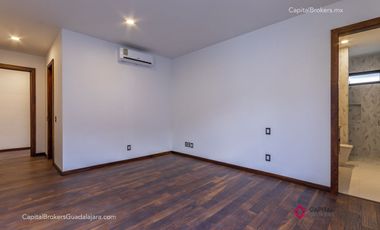 CASA DE LUJO NUEVA EN VENTA RESERVA REAL