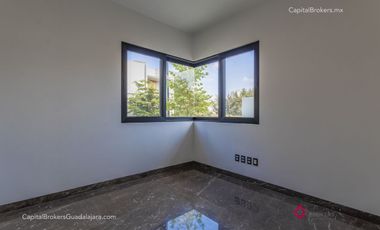CASA DE LUJO NUEVA EN VENTA RESERVA REAL