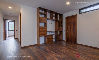 CASA DE LUJO NUEVA EN VENTA RESERVA REAL