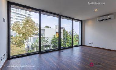 CASA DE LUJO NUEVA EN VENTA RESERVA REAL