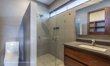 CASA DE LUJO NUEVA EN VENTA RESERVA REAL