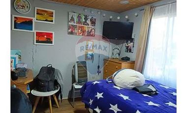 Casa con local comercial