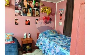 Casa con local comercial