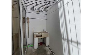 ARRIENDO APARTAESTUDIO AMOBLADO BARRIO CORTIJOS