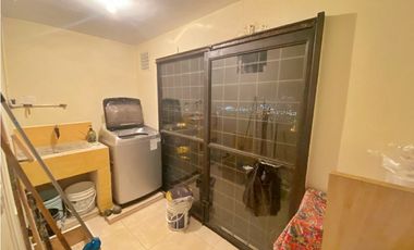 Venta Casa en Manrique las Esmeraldas, Medellín Antioquia.