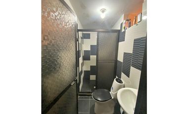 Venta Casa en Manrique las Esmeraldas, Medellín Antioquia.