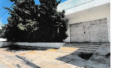 Terreno con construcción en venta  en Campeche Av resurgimiento en esquina