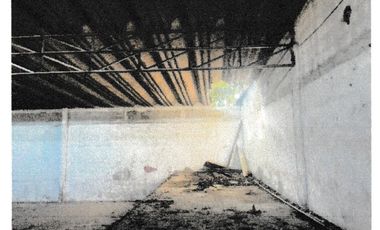 Terreno con construcción en venta  en Campeche Av resurgimiento en esquina