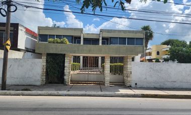 Casa Residencial en venta en Campeche Av Resurgimiento en esquina