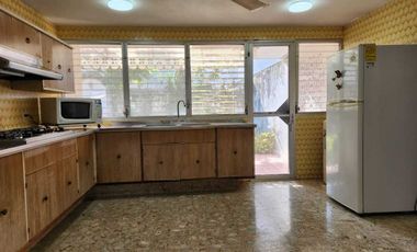 Casa Residencial en venta en Campeche Av Resurgimiento en esquina