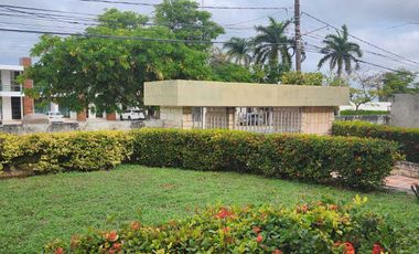 Casa Residencial en venta en Campeche Av Resurgimiento en esquina