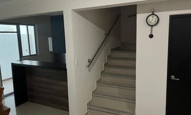 Casa dentro de CONDOMINIO en Zapata a unos metros del CLUB DE TENNIS BURGOS!