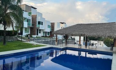 Casa dentro de CONDOMINIO en Zapata a unos metros del CLUB DE TENNIS BURGOS!
