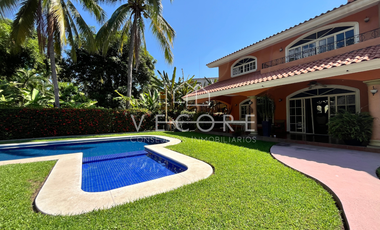 CASA EN VENTA EN CLUB SANTIAGO, MANZANILLO, COLIMA