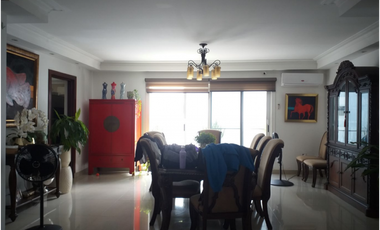 Venta y Alquiler: Casa en Altos del Golf