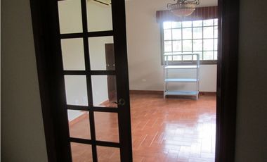 SE VENDE O SE ALQUILA CASA EN EL DORADO