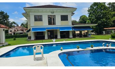 SE VENDE O SE ALQUILA CASA EN EL DORADO