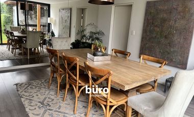 ESPECTACULAR CASA EN VENTA EN SURCO DE 3/4 DORM JARDIN GRANDE