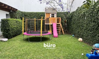 ESPECTACULAR CASA EN VENTA EN SURCO DE 3/4 DORM JARDIN GRANDE