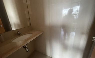 SE ARRIENDA OFICINA, REÑACA (CÓD. 454)